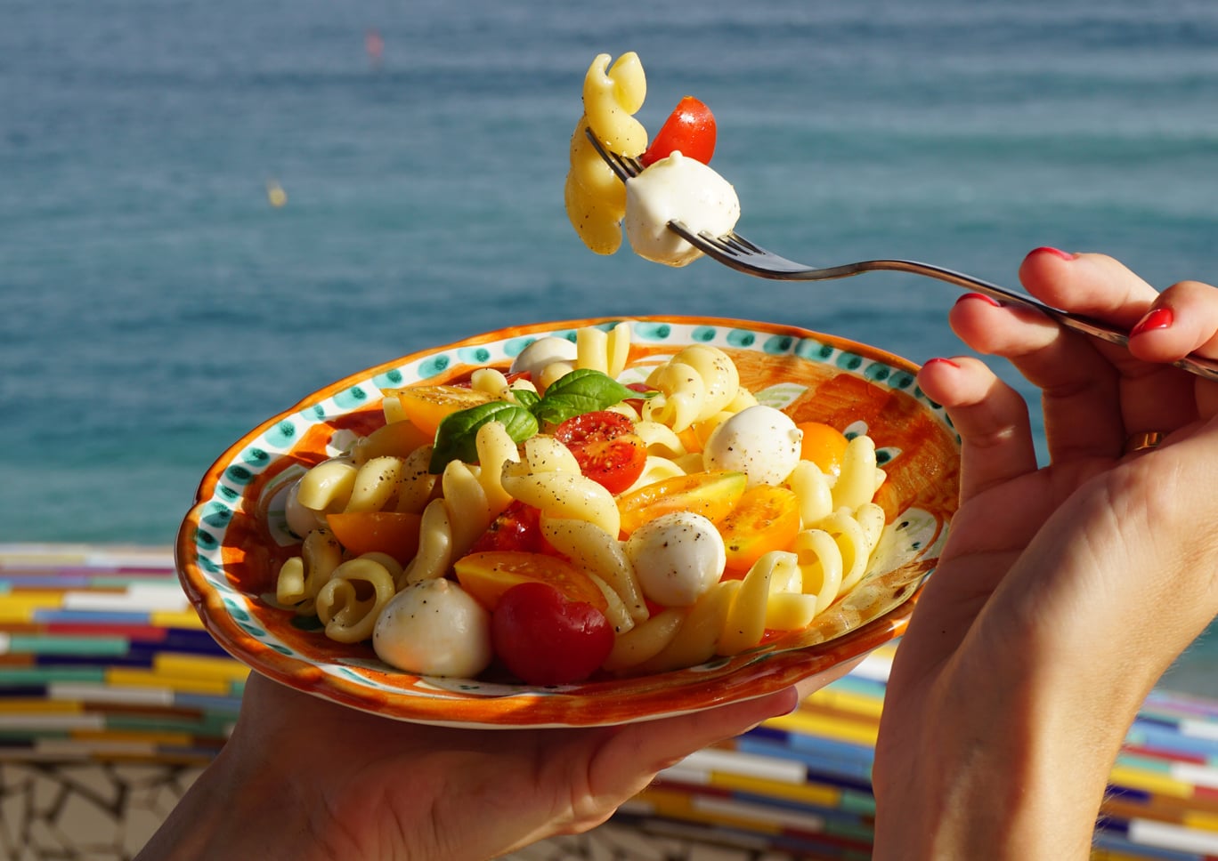 il-gran-fusillo-n-180-con-pomodorini-e-ciliegine-di-mozzarella