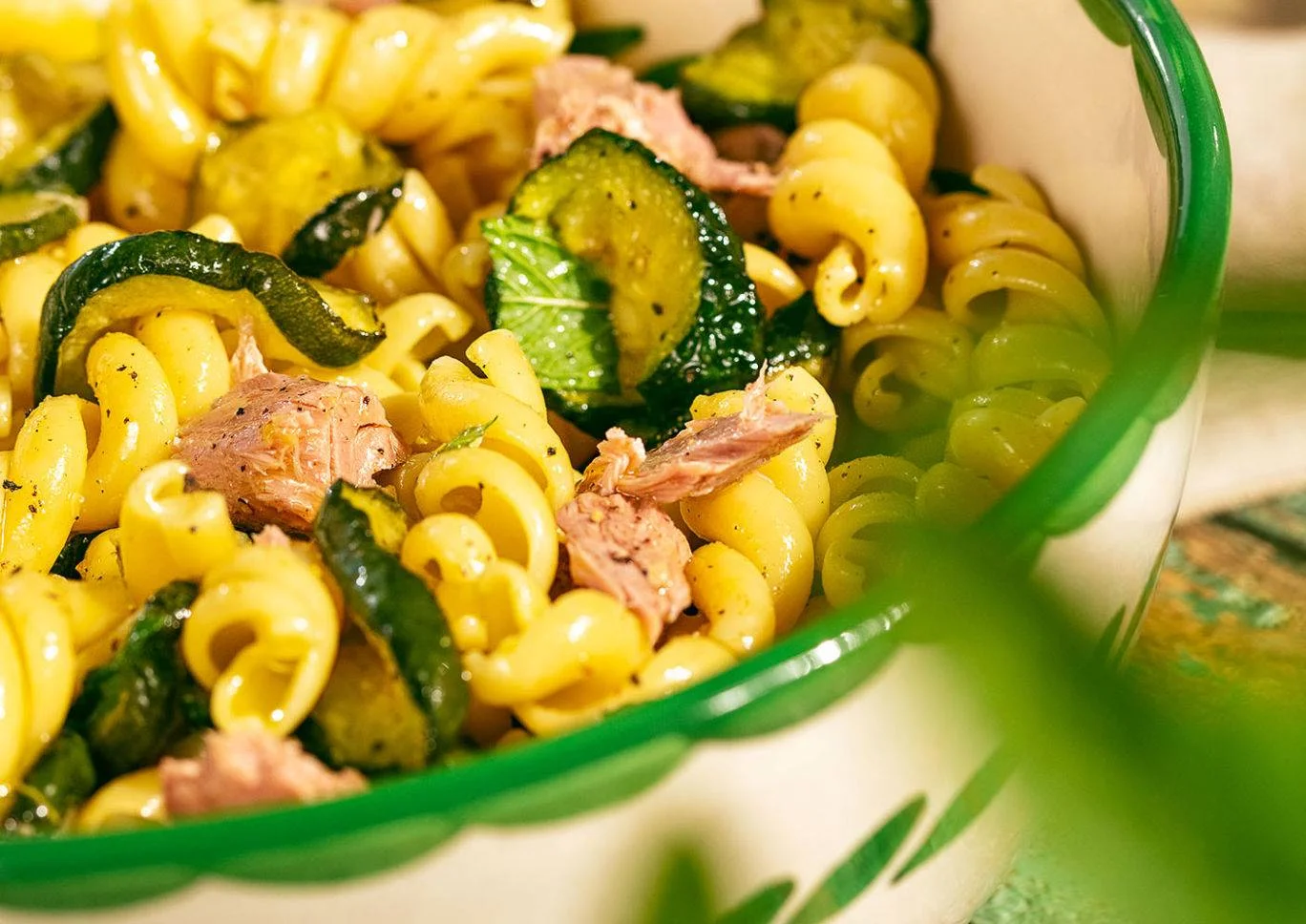 il-gran-fusillo-n-180-con-zucchine-alla-scapece-e-tonno