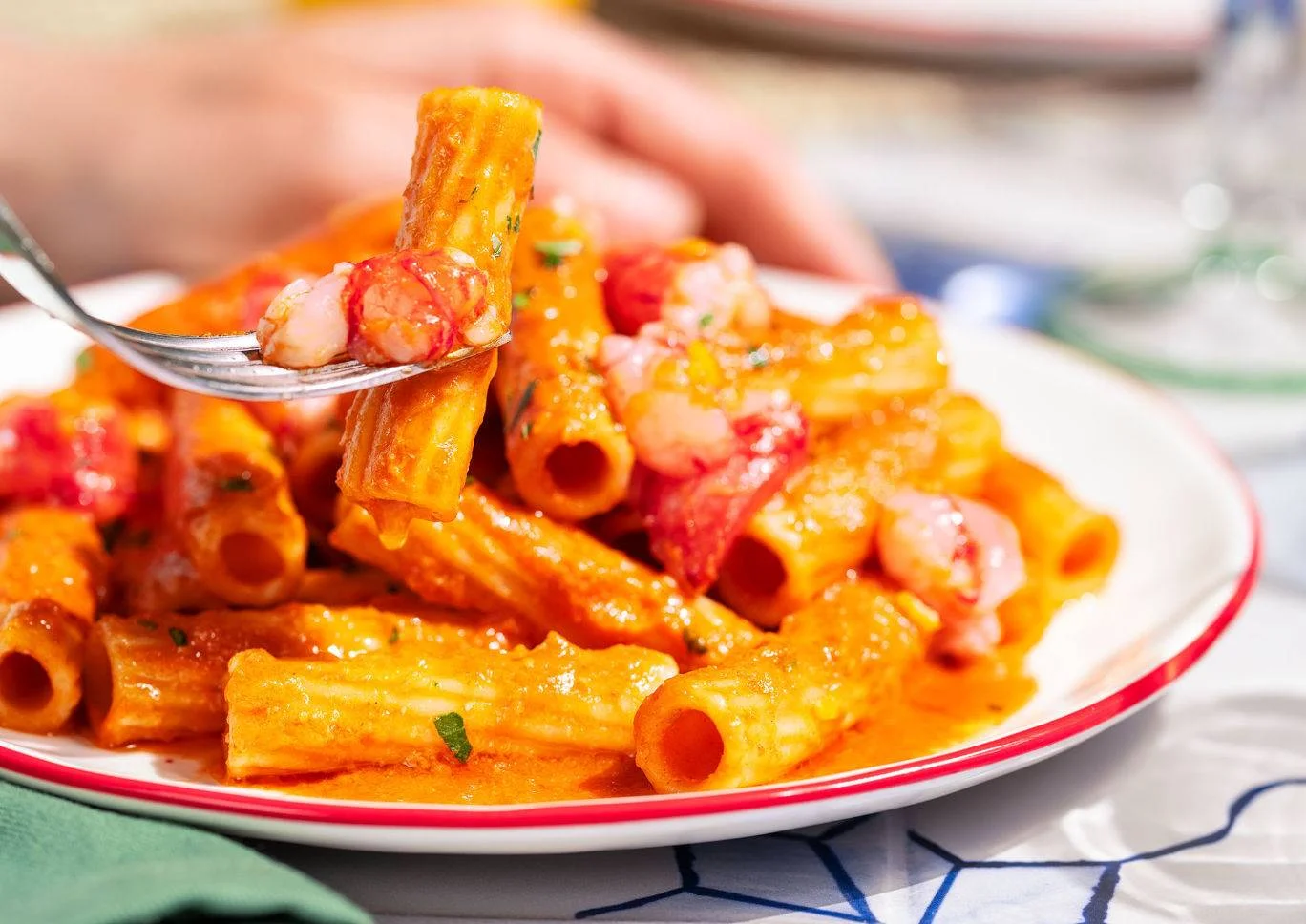 il-tortiglione-n125-con-bisque-di-gamberi-rossi